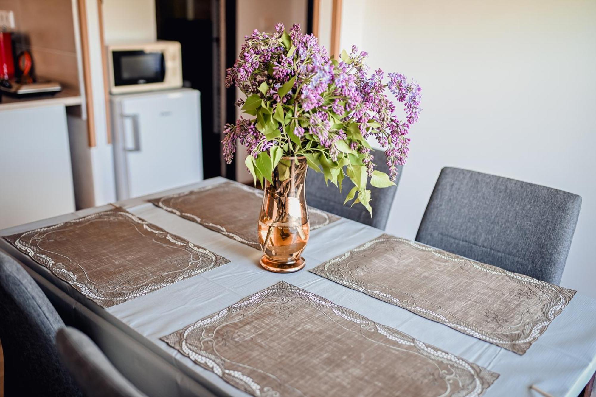 Apartman Pod Zalym Benecko Luaran gambar