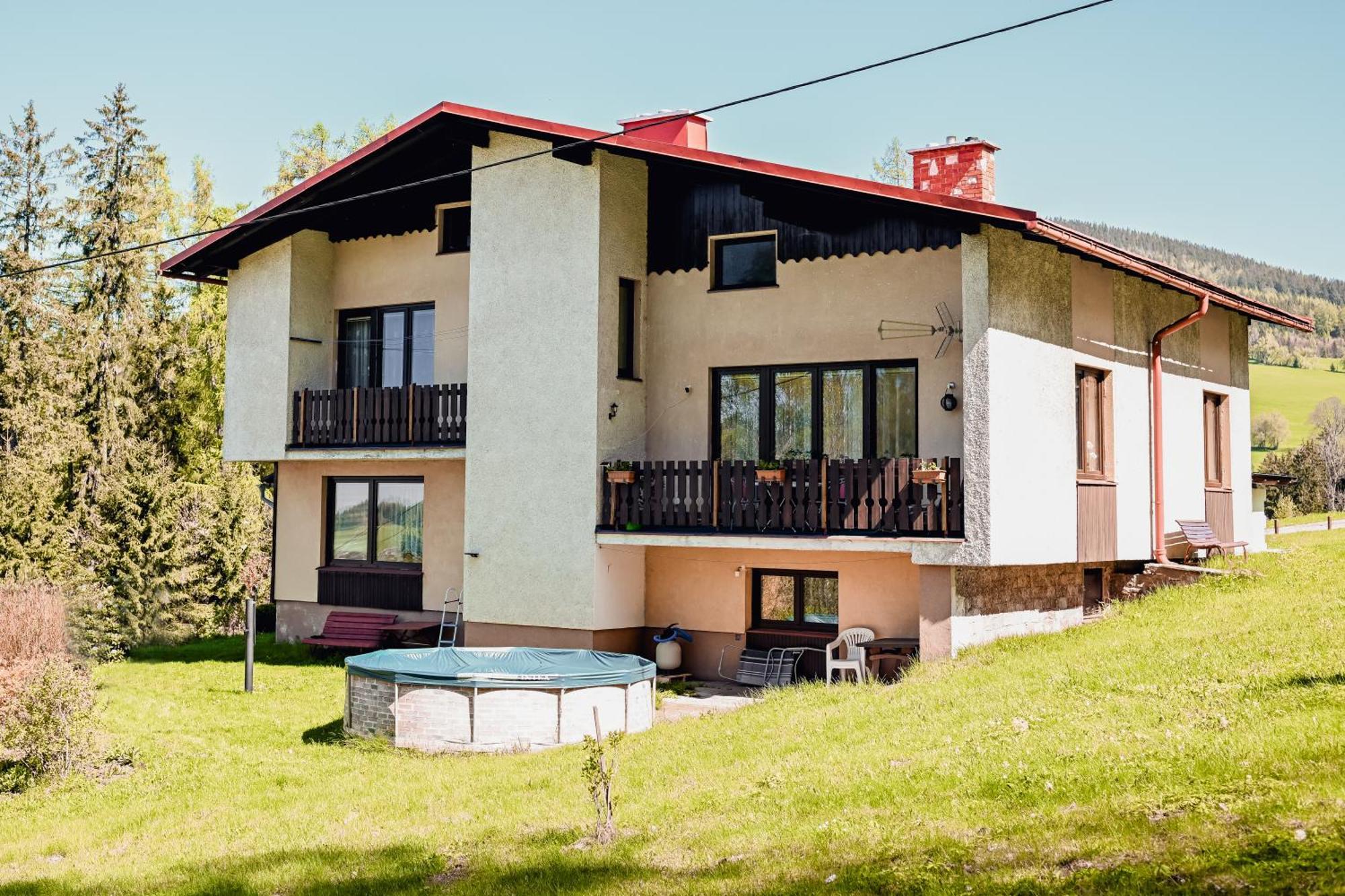 Apartman Pod Zalym Benecko Luaran gambar